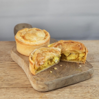 2 Pirie Chicken Curry Pies