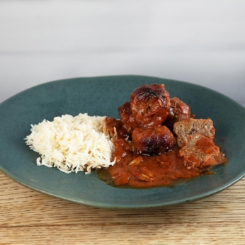 12 Indian Lamb Meatballs In Rogan Josh Sauce.